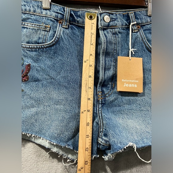 Reformation Charlie High Rise Jean Short Fauna Embroidery Women’s  Size 30 NWT - Picture 8 of 12